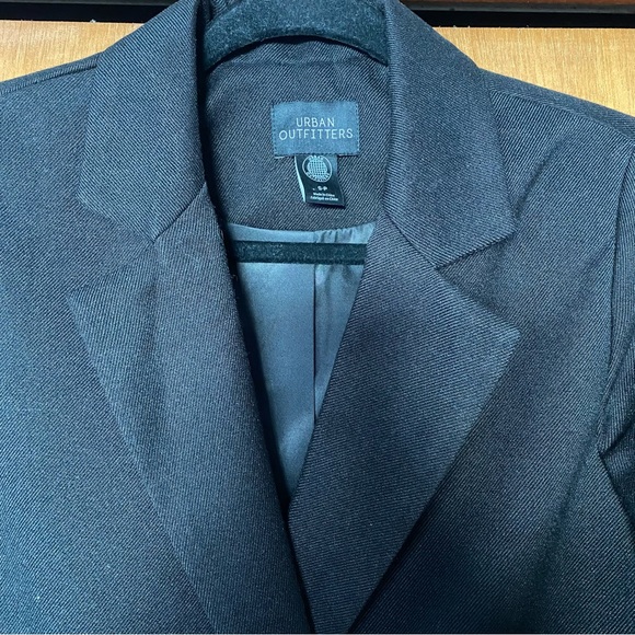 Urban Outfitters Double Breasted Blazer - Picture 3 of 6